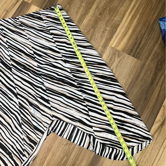 Chico’s Black Label Black And White Skirt animal print Size 16 - Picture 10 of 13